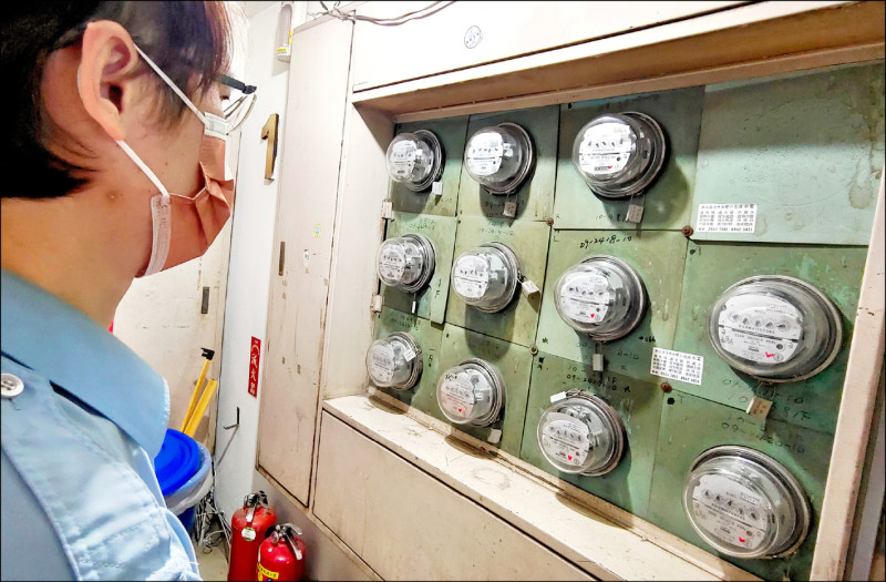 電價審議增民間專家 經部︰十月前完成