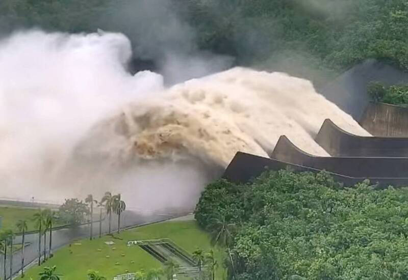 凱米2天狂灌9.7億噸水！曾文水庫暢飲3億噸水、蓄水率破7成大關