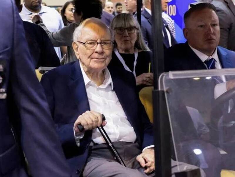 股神出售美國銀行股票 累計近千億元入袋