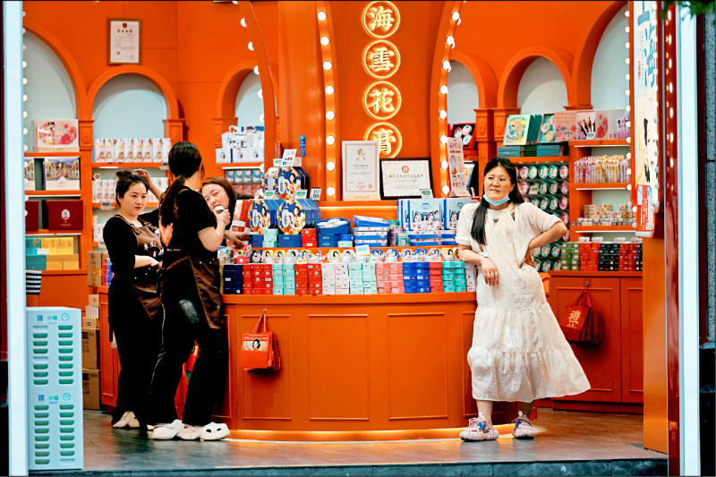 摳門經濟夯 中國消費降級惡化