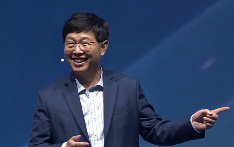 鴻海科技日規模翻倍 劉揚偉：AI革命不只在台灣發生