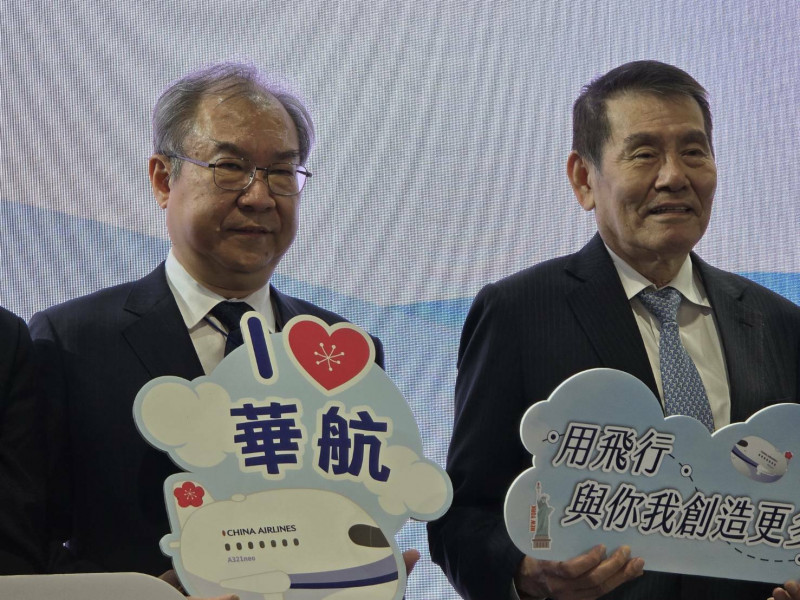 華航謝世謙：明年運能吃緊 樂觀看貨運市場