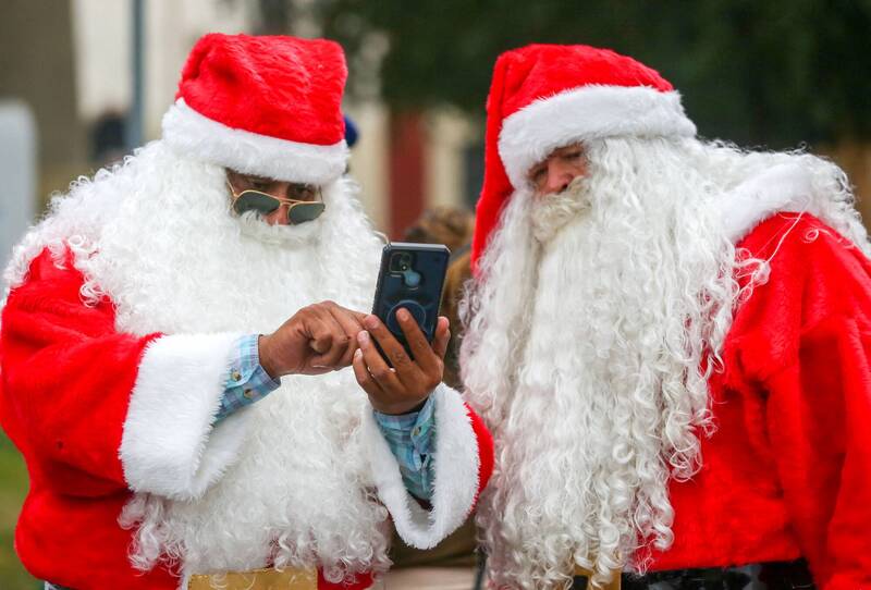 扮耶誕老人竟能領高薪！假期「超好賺」5大副業曝光