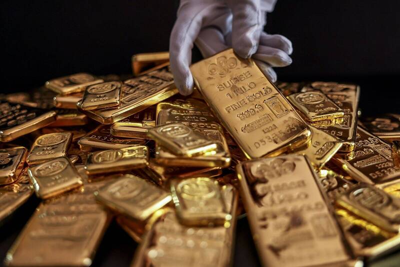 黃金暴漲登兩週高點!專家給最新「目標價」 黃金暴漲登兩週高點!專家給最新「目標價」