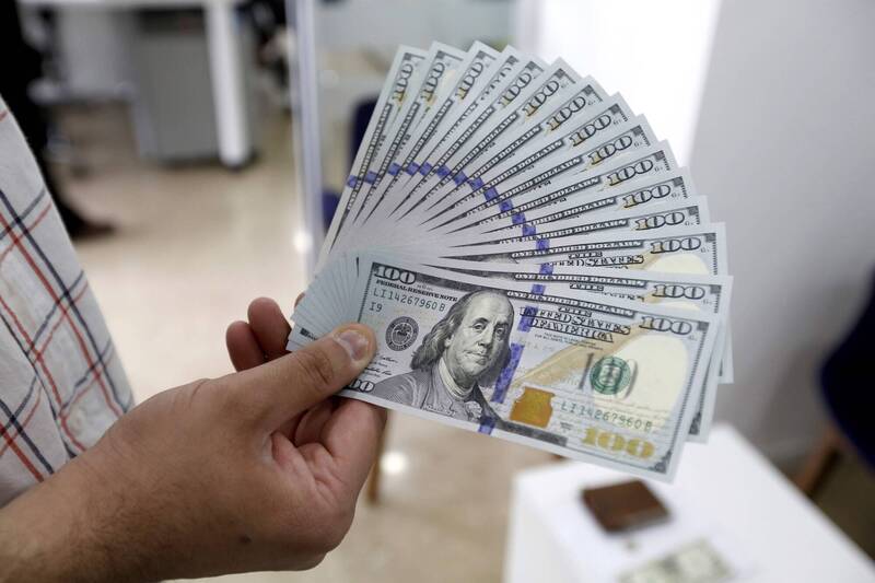 50歲男子每週花1天經營副業 每月多出354萬元收入