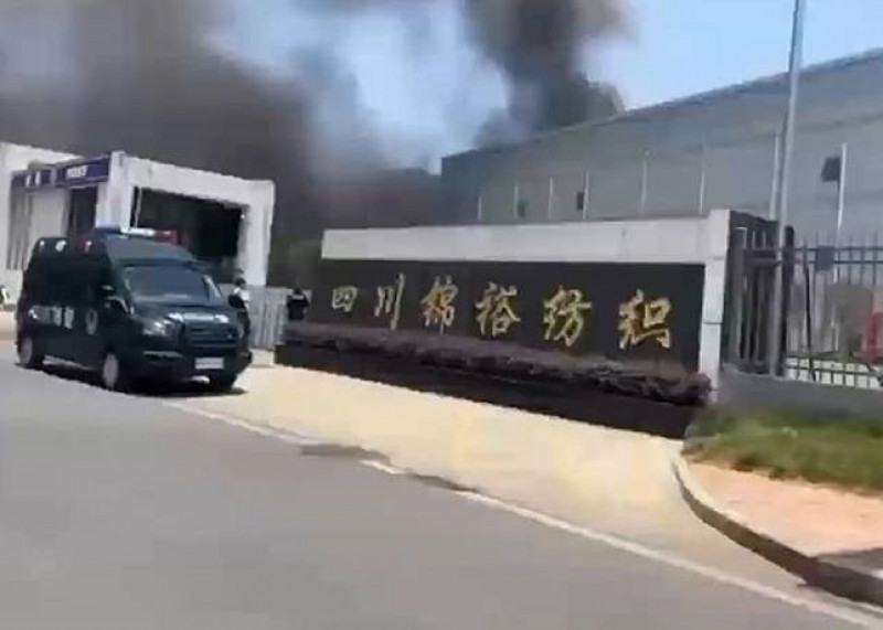 四川紡織廠欠薪3300元工人縱火燒廠 敲響中國社會警鐘