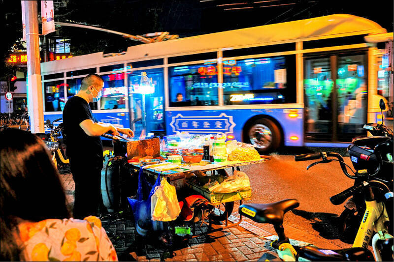 土地銷售收入暴跌 中國政府缺錢猛開罰單增加收入