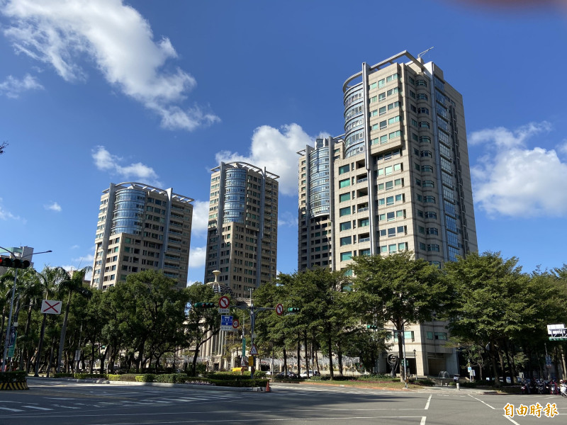 豪宅冷颼颼》8年數度標售又降價 「仁愛帝寶」21樓找無有緣人