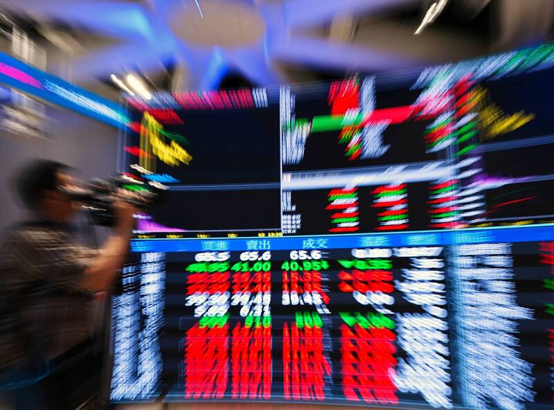 高股息ETF吹「降息」風！00919配息首次縮水