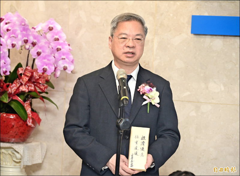 考量關稅 經長︰最低工資公式今年未必適當