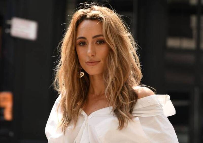 用2.4萬開始做副業 32歲靚女獨立創業實現年收入10億元