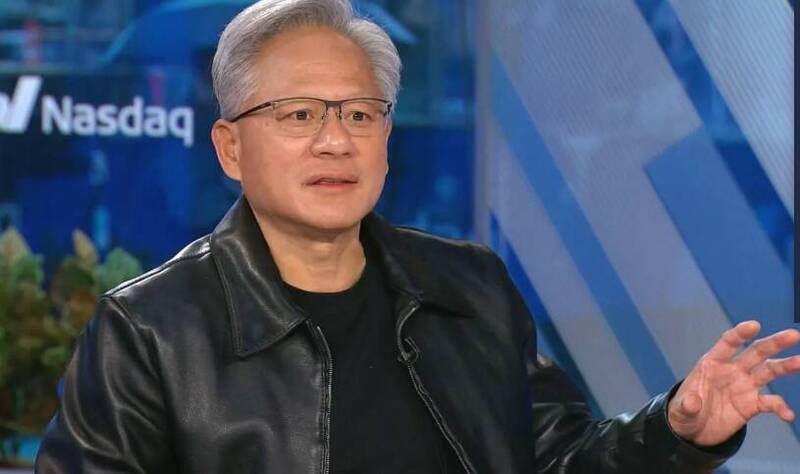 黃仁勳自曝「唯一的遺憾」並指美在AI「並未遙遙領先」中國