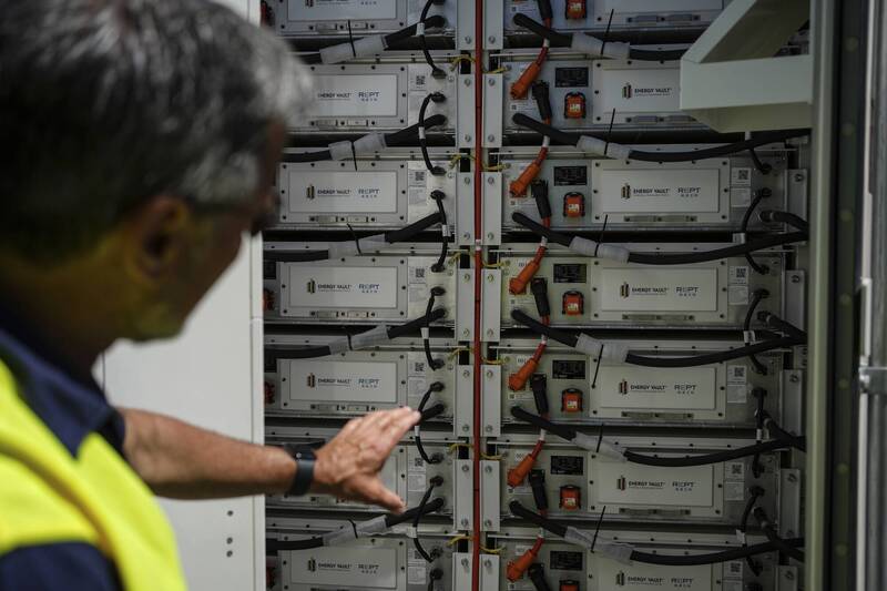 稀土牽制還不夠看！彭博爆 : 中國以「新武器」鎖喉美AI、能源供應鏈