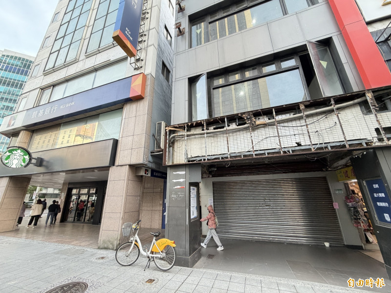 樹大招風？直擊咖啡殺手中國瑞幸咖啡台灣首店拉下鐵門