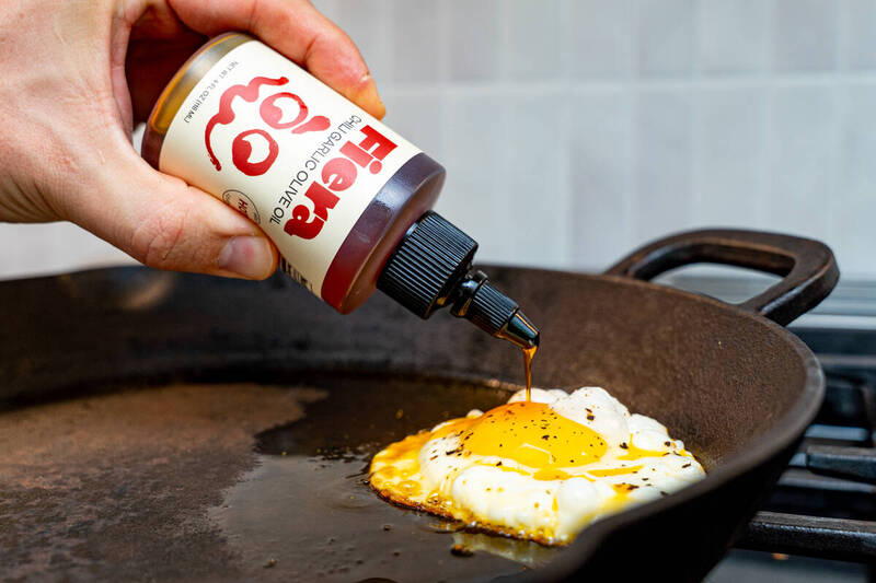 小倆口靠「橄欖油」當副業爆紅！竟變月收47萬元品牌