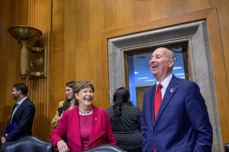 美跨黨派參議員提安全晶片法案 阻止放寬中國取得AI晶片規定