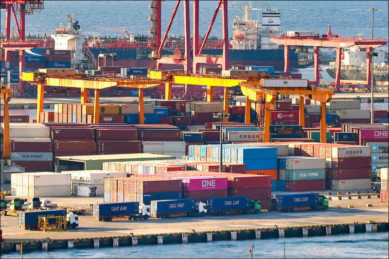 〈財經週報-本週熱點〉11月出口估年增近4成續寫連25紅紀錄