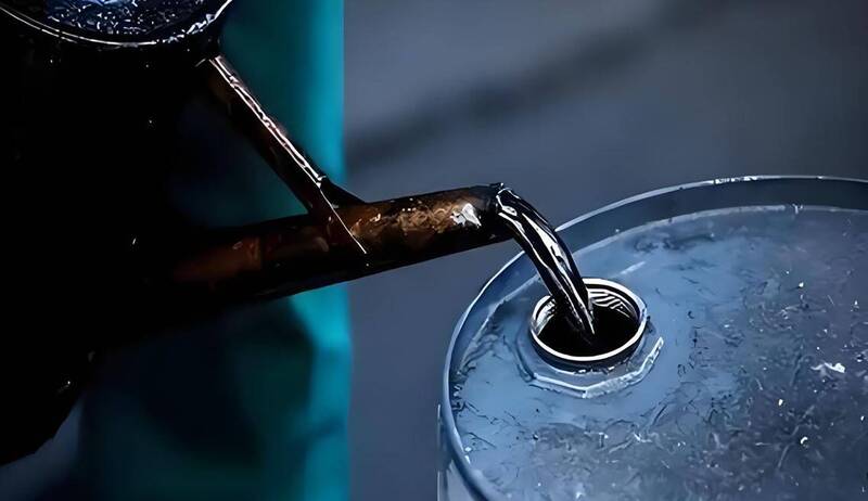 「石油」財富的兩面刃 ! 外媒揭 : 委內瑞拉「黑金宿命」一次看懂