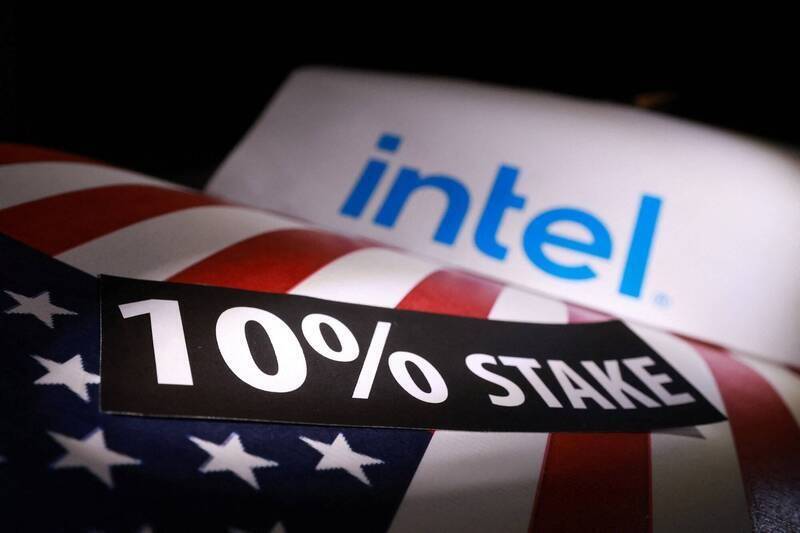 川普及黃仁勳也救不起來？英特爾市值1天噴掉1.4兆