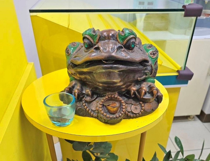 好心有好報！退休阿伯撿到存摺尋失主  驚喜刮中100萬