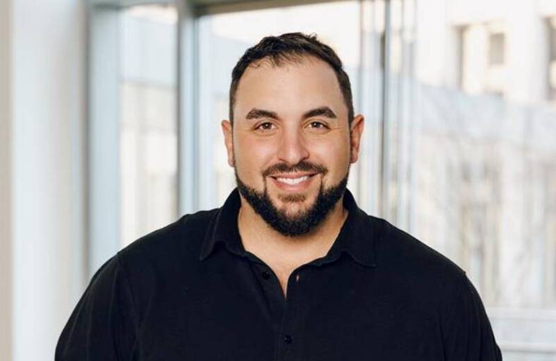 創業成本僅1台筆電！37歲男「靠副業」翻身 如今年賺25億秘訣曝