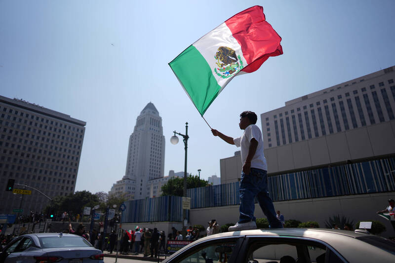 LTN經濟通》中美大國 一手好牌被打爛