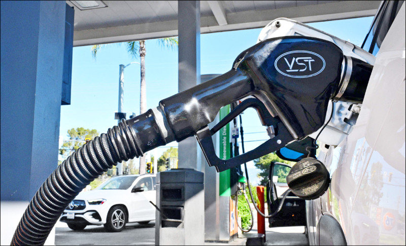 穩定國際能源市場 G7緊急會議 擬釋出4億桶原油