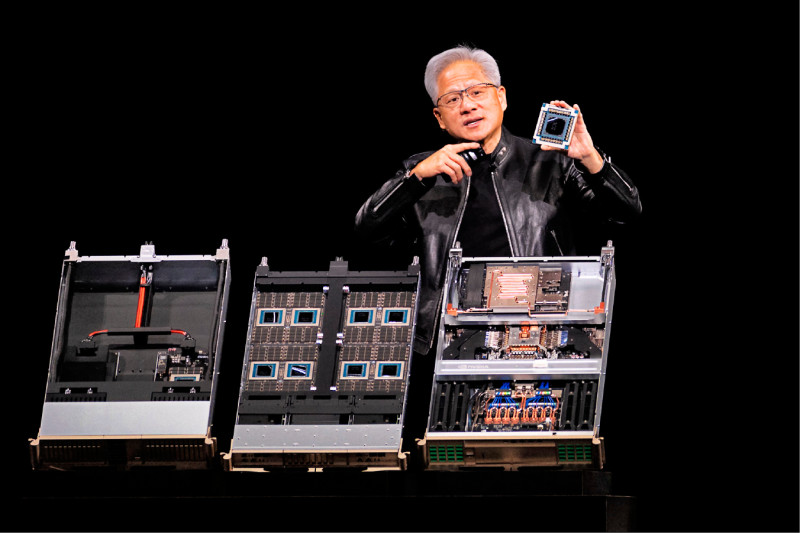 AI新時代 黃仁勳︰明年商機破兆美元