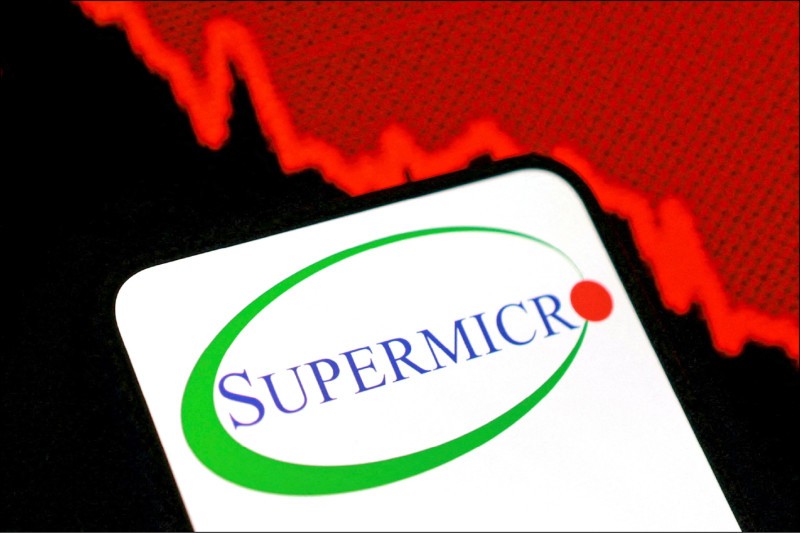 曾遭放空機構狙擊＋財報遲交… AI妖股美超微 一度面臨下市危機