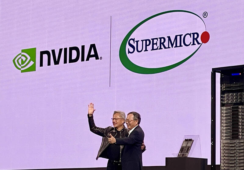 美超微高層涉走私輝達晶片助中  他籲黃仁勳快切割