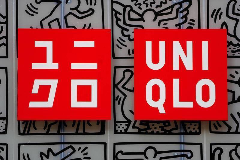塞進摺疊傘和寶特瓶也沒問題！UNIQLO熱銷單肩包「回購率爆表」