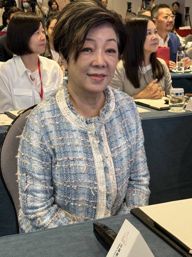 張淑芬透露張忠謀腳比較好了 黃仁勳曾專程1天來回探望
