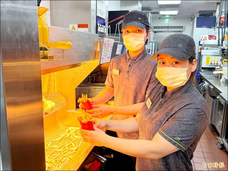 〈財經週報-移工商機〉僑外生當救兵 餐飲業和旅宿業缺工荒稍解