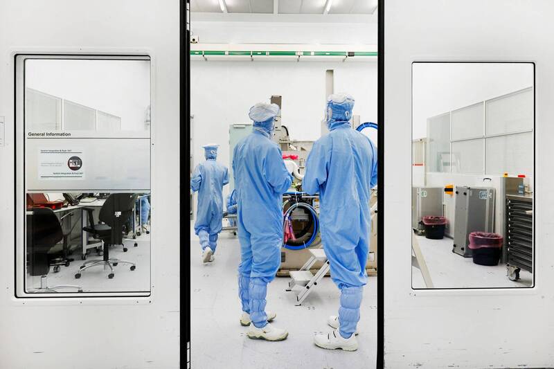 中國曝光機技術被赤裸打槍！蔡司CEO直曝良率低、落後差距難追趕