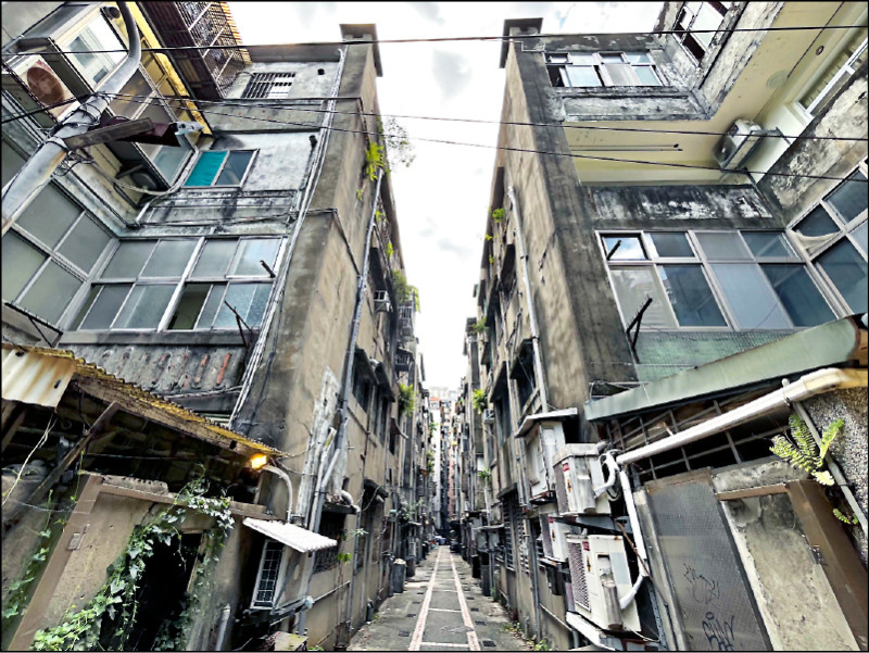 財經青紅燈》北市屋老比人老快