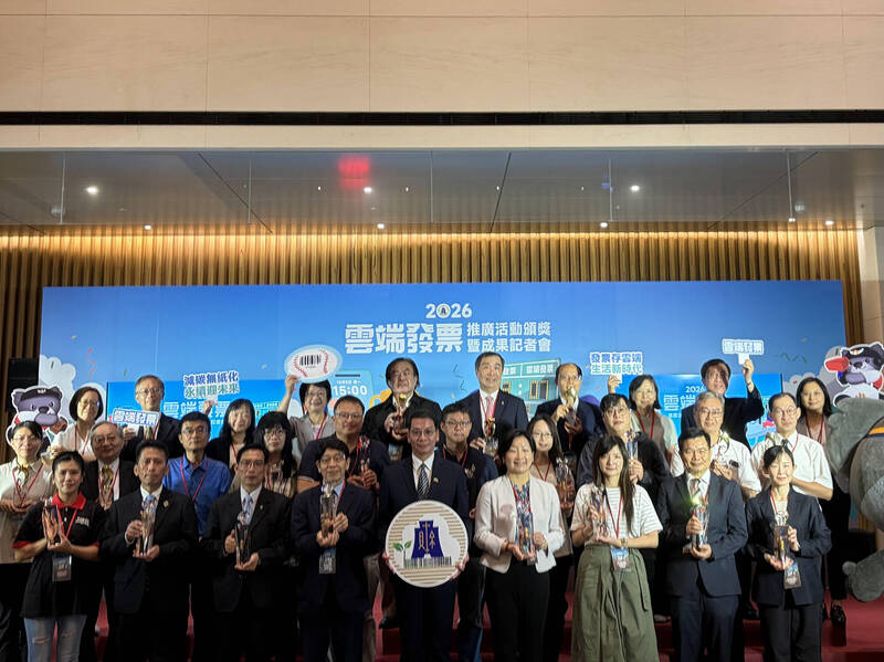 普發1萬農曆年前發放？財政部最新說法曝光