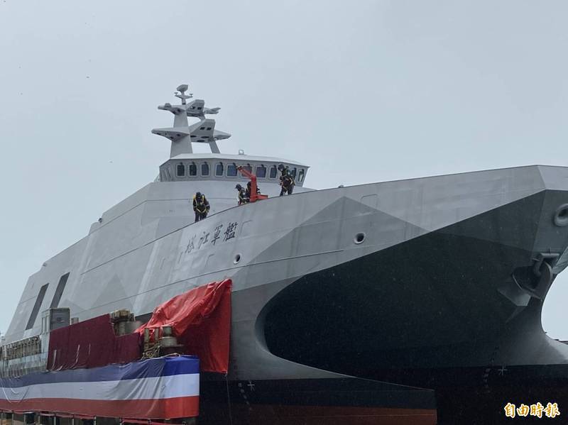 蔡總統臉書稱沱江後續艦2023年完成6艘 海軍也宣布「因敵情威脅劇增」