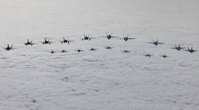 培育無數F-4、F/A-18飛官 美陸戰隊解編「神槍手」飛訓中隊