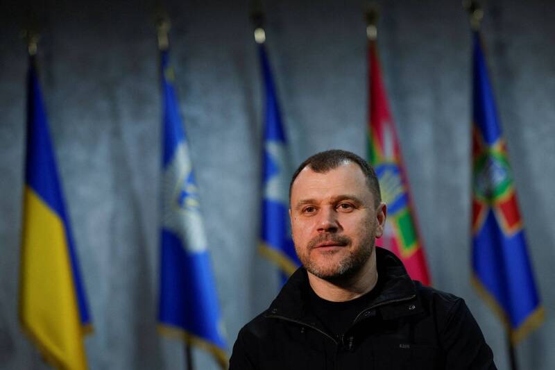 俄軍砲擊赫松火車站 烏內政部長：1警疏散民眾卻犧牲