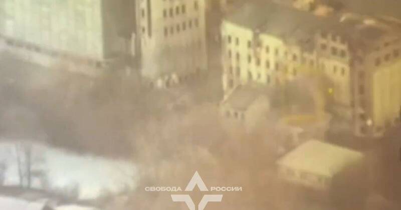 挺烏俄武裝團體展開攻擊  自殺無人機轟進俄邊境聯邦安全局建築