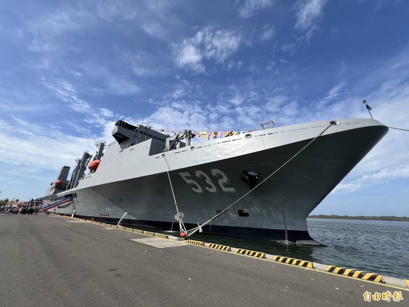 海軍敦睦艦隊3/24、3/25台南安平開放參觀 黃偉哲贈加菜金