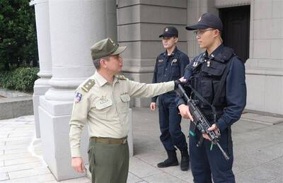 211營士兵自戕案餘波待平 憲兵指揮官鄭禎祥視導衛哨勤務排定