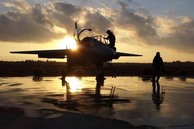 台灣差點要入手 M-346攻擊/教練機升級2.0 新增頭盔顯示、主動雷達