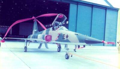 戰機國造的始祖！50年前的今天  第一架自行組裝F-5E戰機出廠