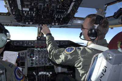 酷！美KC-135明年測試AI虛擬副駕駛 能自主起降、通聯、修改航線