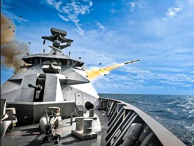 印尼海軍首射「飛魚」反艦飛彈攻陸 命中瞬間畫面驚人