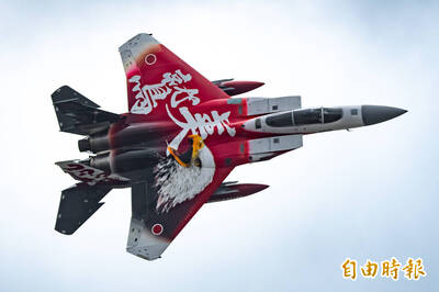 軍武圖輯》2稀有飛機同框那霸航空祭  F-15J「美鷲」彩繪驚喜現身