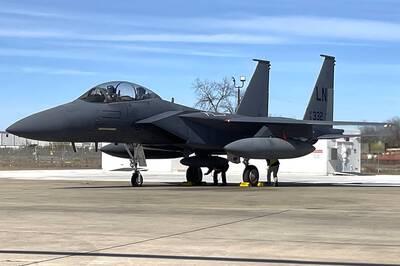 外觀有細微的小變化！美新裝備EPAWSS套件的F-15E投入前線部隊