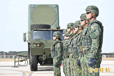 基幹軍、士官人力亮紅燈 國軍志願役周五起退伍滿一年可再入營
