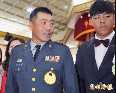 賴總統點將》基層士兵一路升到中將  孔乃德創國軍招募紀錄